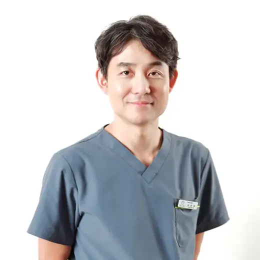 Kim Jun-heon 医師の公式プロフィール写真