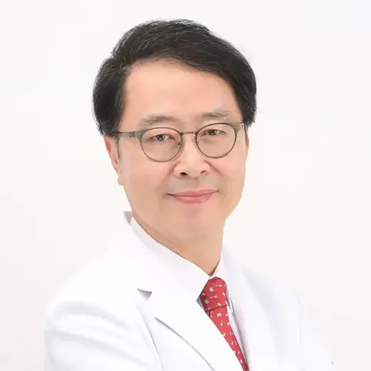 Hun Jong Dhong 医師の公式プロフィール写真