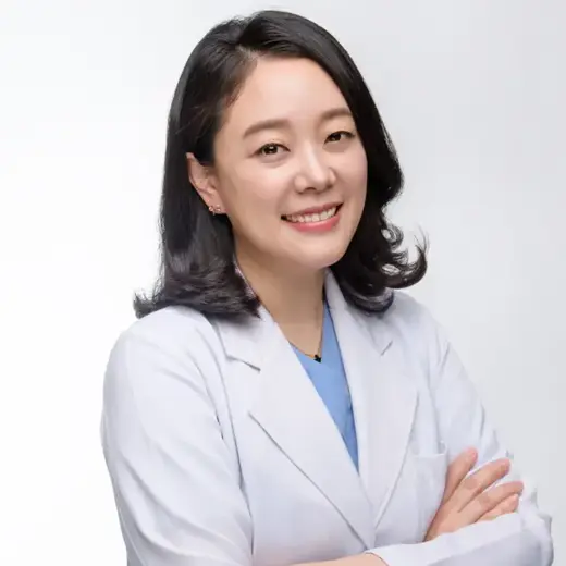 Choi Ah Young 医師の公式プロフィール写真