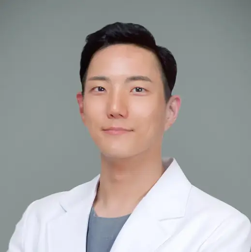 Woo-jin Lee 医師の公式プロフィール写真