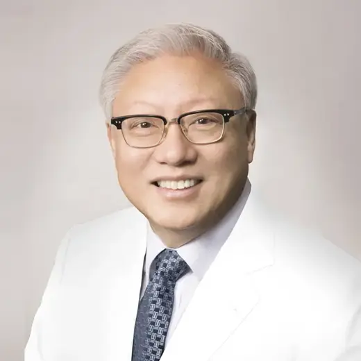 Han Tae-hyung 医師の公式プロフィール写真