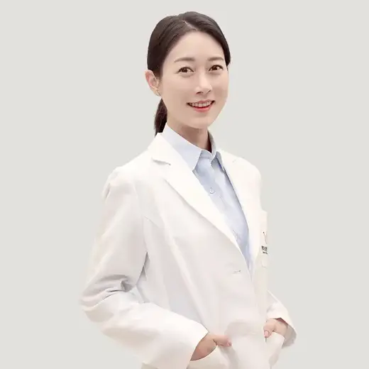 Jimin Lee 医師の公式プロフィール写真
