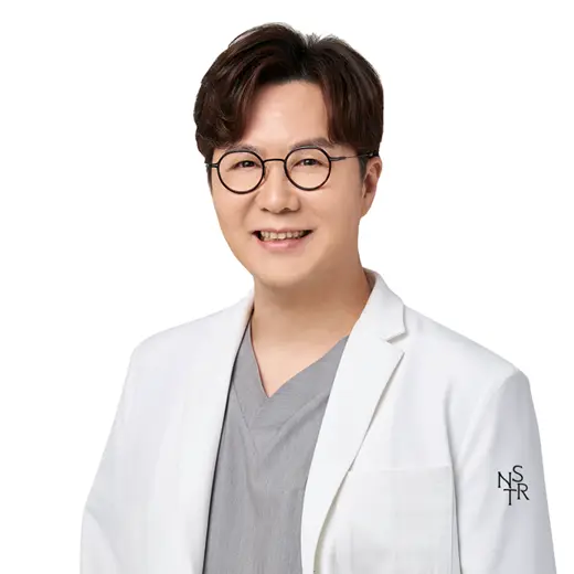 Kun Woo Kang 医師の公式プロフィール写真