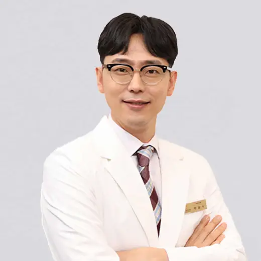 Yong-su Park 医師の公式プロフィール写真