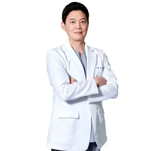 Kyung-Seob Lee 医師の公式プロフィール写真