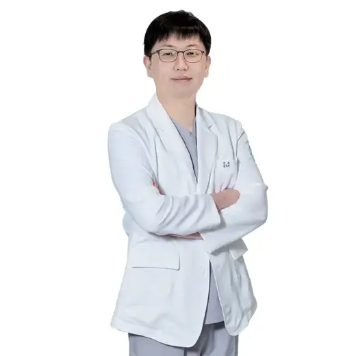 Sang-Yoon Lee 医師の公式プロフィール写真