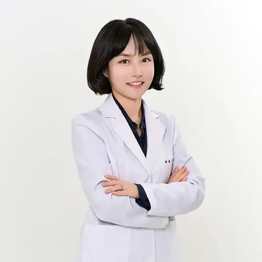 Mi-young Lee 歯科医師の公式プロフィール写真