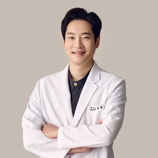 Kim Joo Hyun 医師の公式プロフィール写真