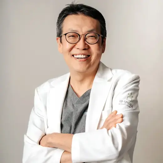 Kim Ki-tae 医師の公式プロフィール写真
