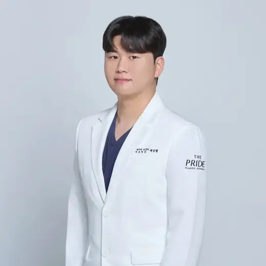 Kim Yunsang 医師の公式プロフィール写真
