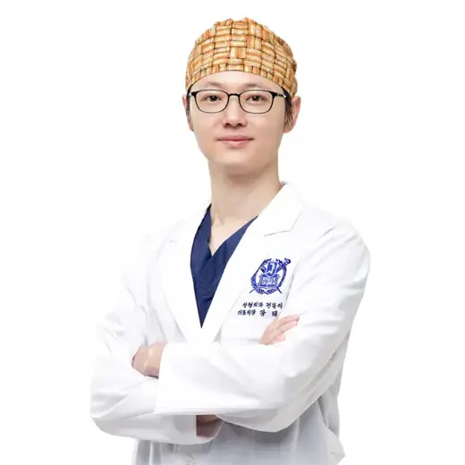 Tack-Jin Chang 医師の公式プロフィール写真