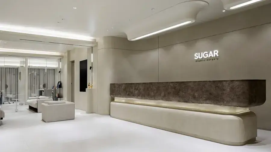 Sugar美容外科の公式サイト掲載写真